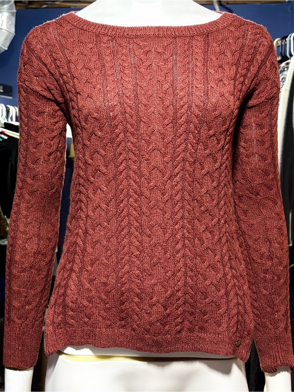 American Eagle Cable Cotton Wool Blend Knit Women's Sweater Rust Size XS. EUC